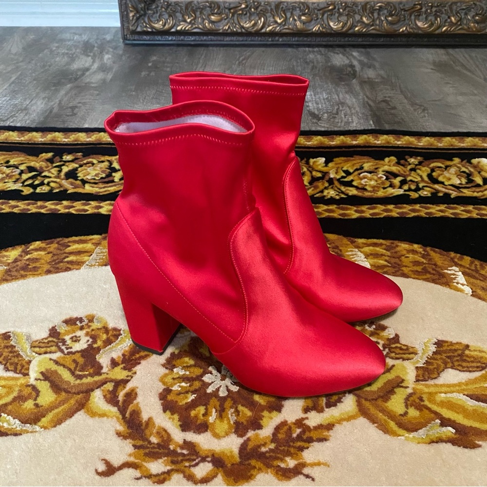 Aquazurra So Me Bootie 85 Stretch Satin Spice Red